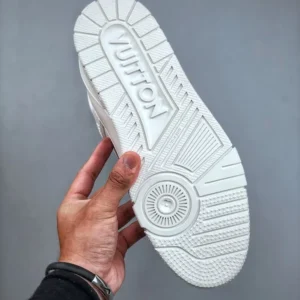 Louis Vuitton Trainer White - Image 6
