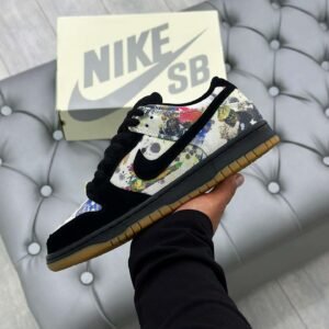Nike SB Dunk Low x Supreme Rammellzee - Image 2