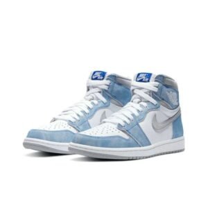Air Jordan 1 Retro High OG HYPER ROYAL - Image 3