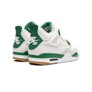 Air Jordan 4 Retro Pine Green - Image 4