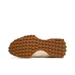 New Balance 327 Moonbeam Driftwood - Image 4